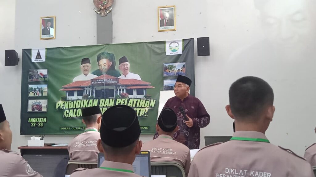 Kunci Manajemen Pesantren ala Kiai Junaidi: Pahami Lapangan dan Perkuat Keikhlasan